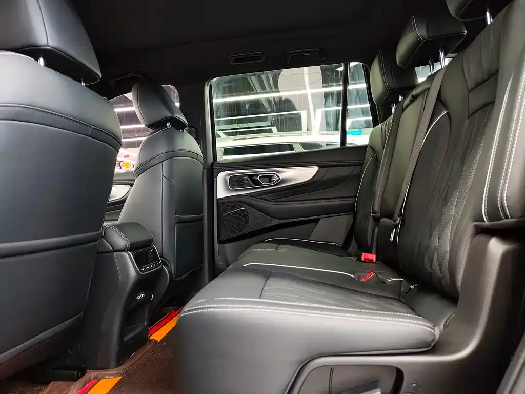 GAC Motor Trumpchi GS8 — фото 3