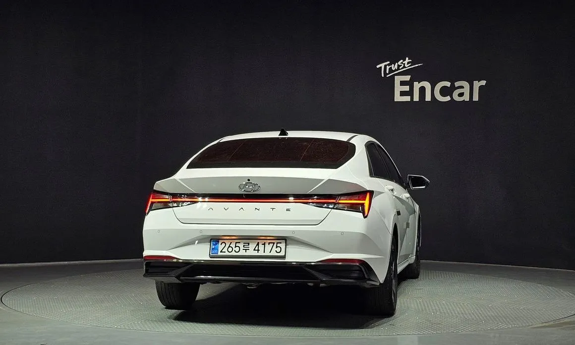 Hyundai AVANTE 2021 из KR, фото 3