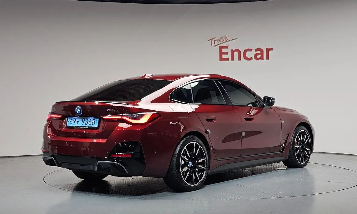 BMW i4 2024 из KR, фото 3