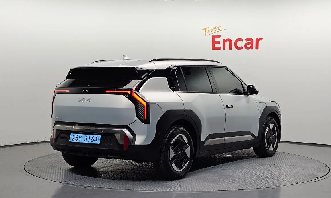 Kia EV3 — фото 8