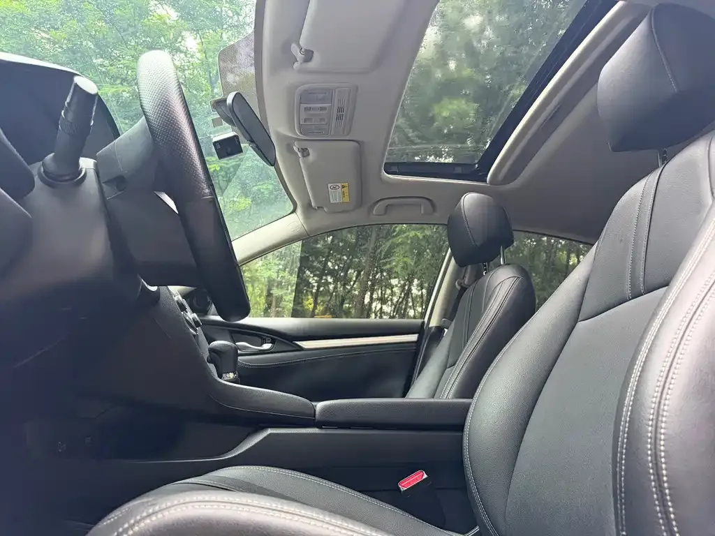 Honda Civic — фото 7