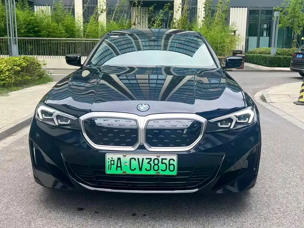 BMW i3 — фото 1