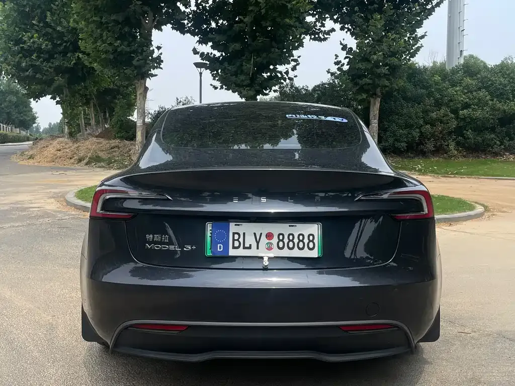 Tesla Model 3 — фото 6