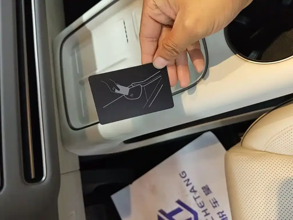 Li Auto i8 2025 из CN, фото 4