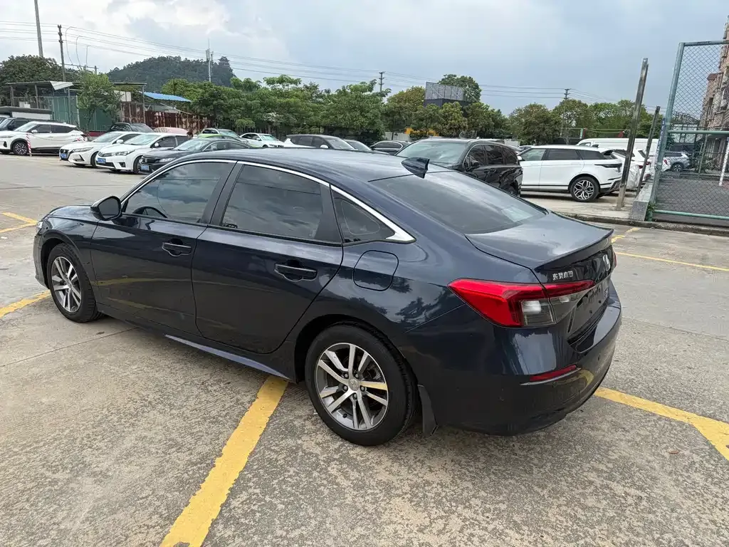 Honda Civic — фото 8