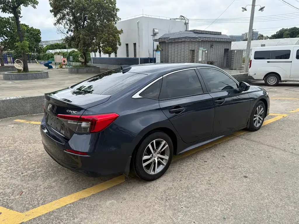 Honda Civic — фото 6