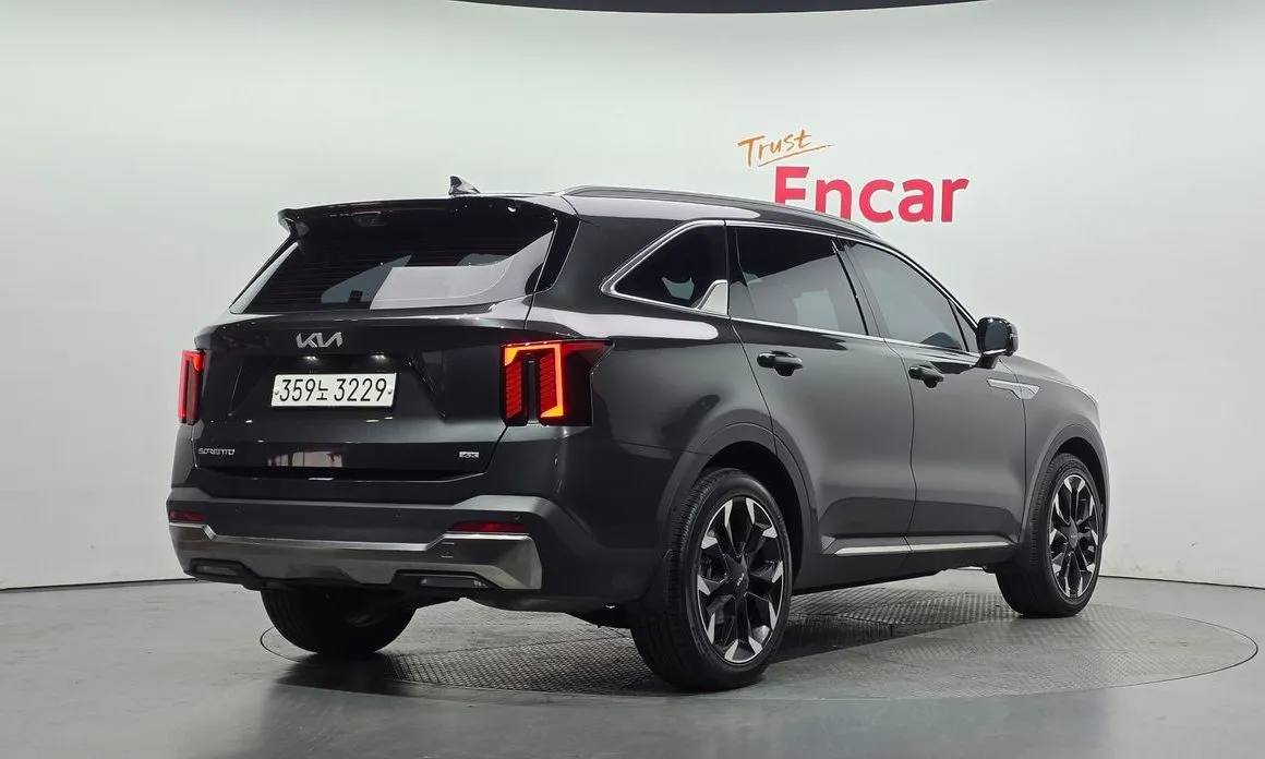 Kia Sorento — фото 3