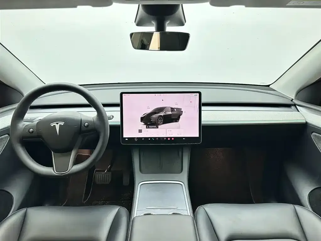Tesla Model Y — фото 3