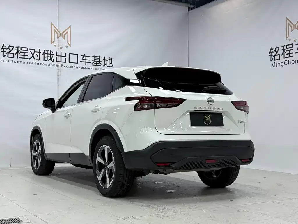 Nissan Qashqai — фото 8