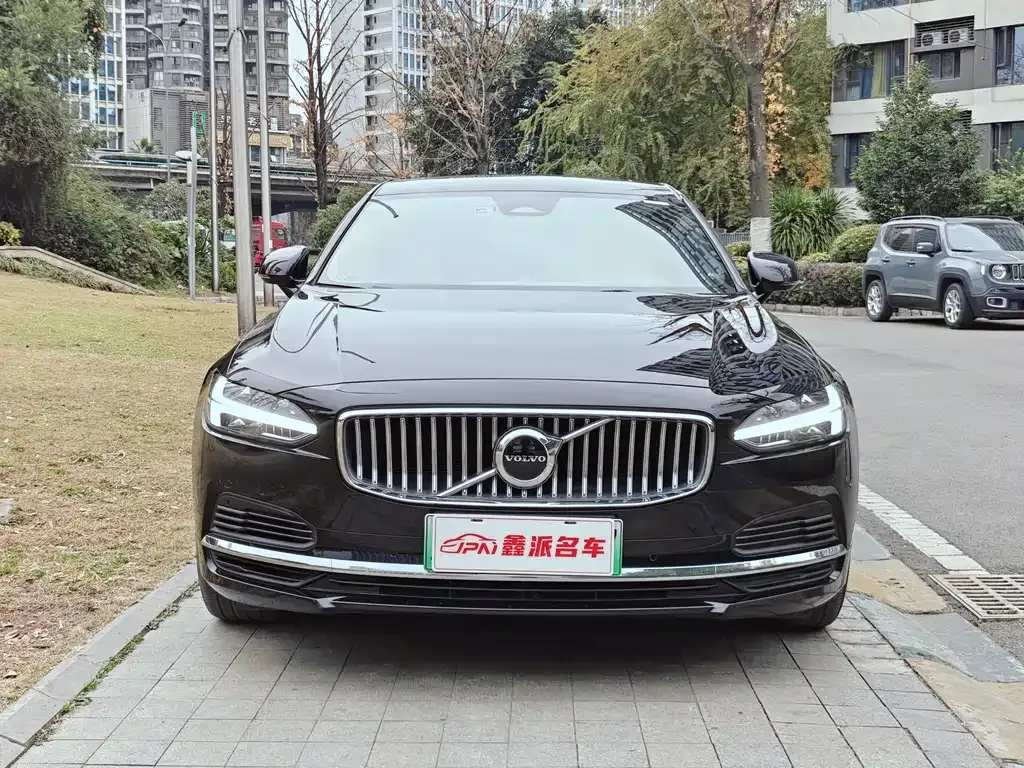 Volvo S90 PHEV 2023 из CN, фото 9
