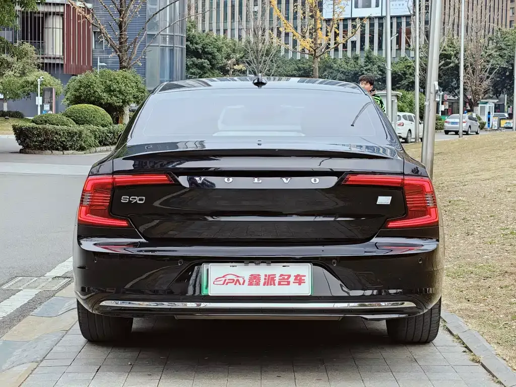 Volvo S90 PHEV 2023 из CN, фото 8