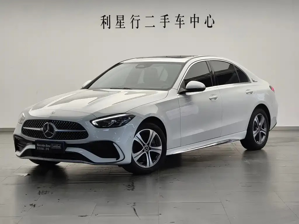 Mercedes-Benz C-Class — фото 1