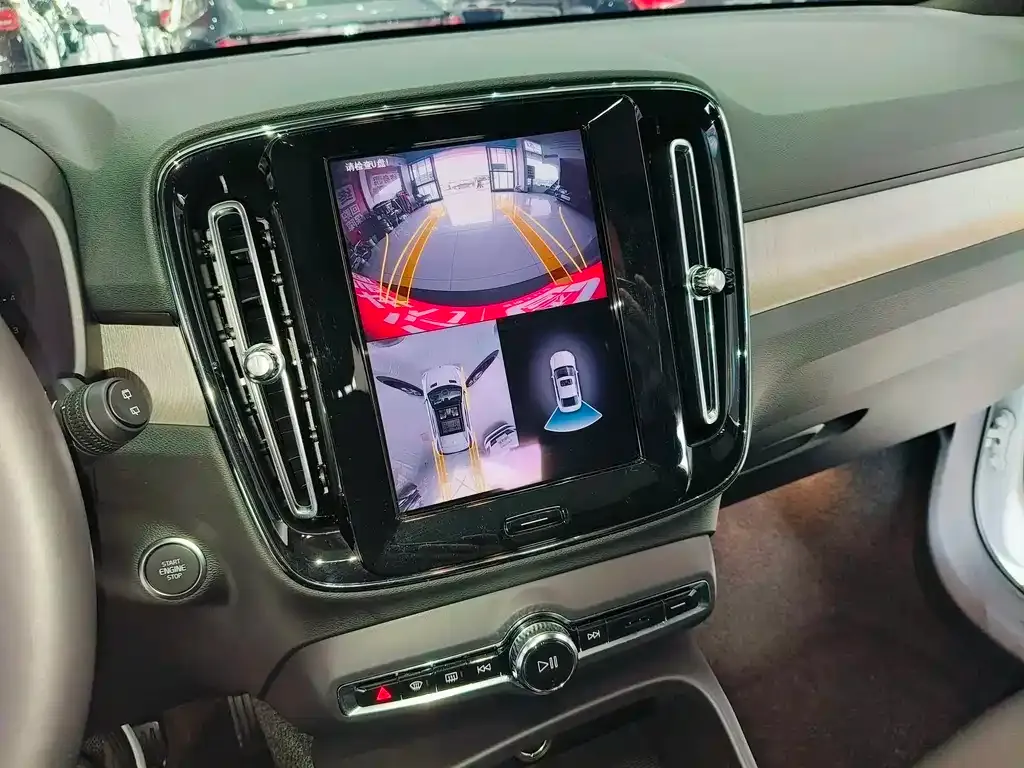 Volvo XC40 2023 из CN, фото 8