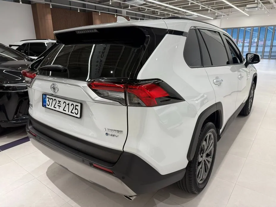 Toyota RAV4 2025 из KR, фото 10
