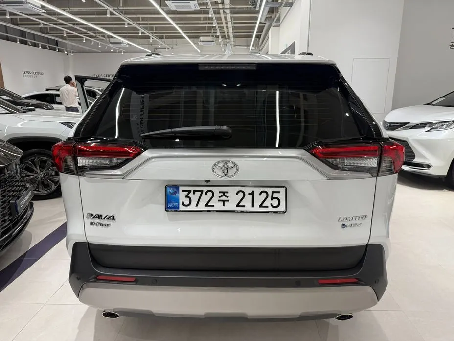 Toyota RAV4 2025 из KR, фото 8
