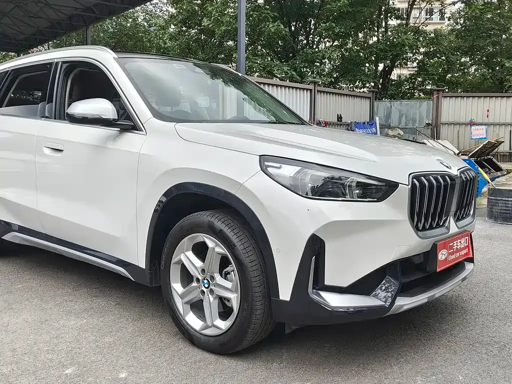 BMW X1 — фото 10