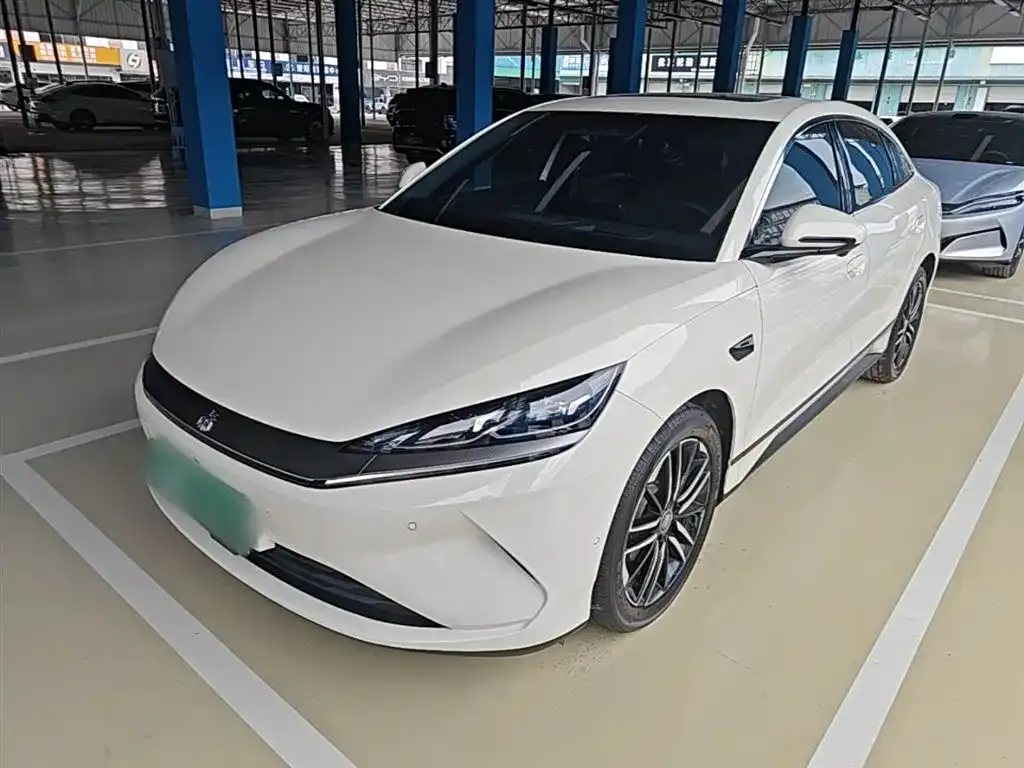 BYD Qin L — фото 1