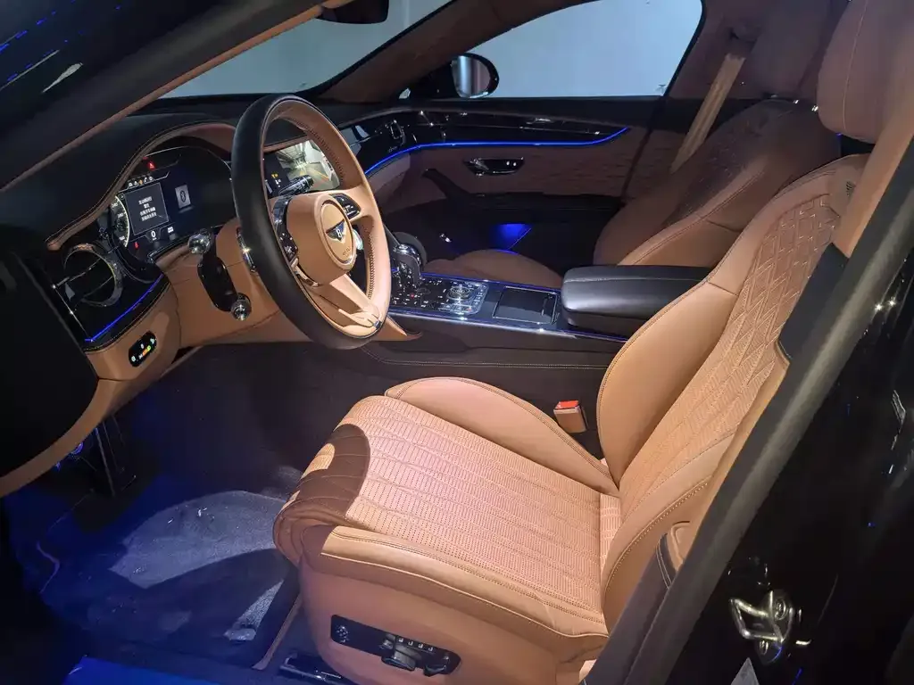 Bentley Flying Spur — фото 2