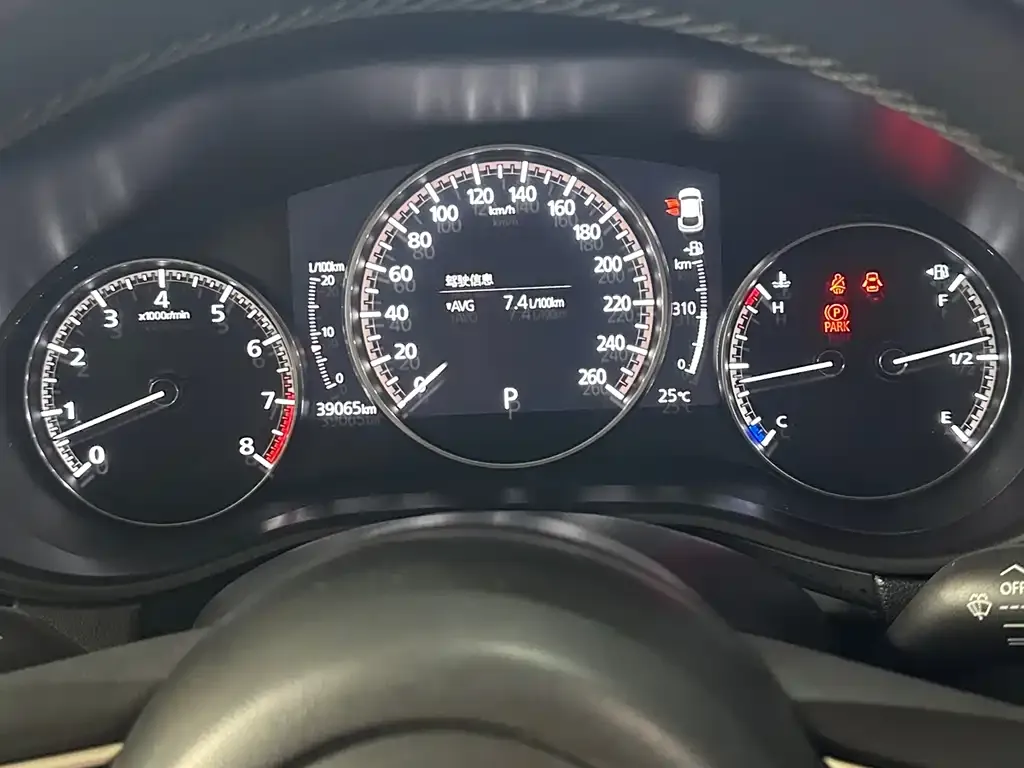 Mazda CX-30 2022 из CN, фото 8