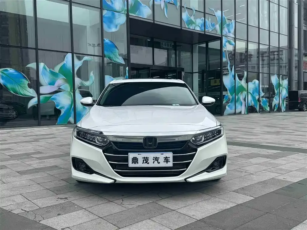 Honda Accord — фото 6