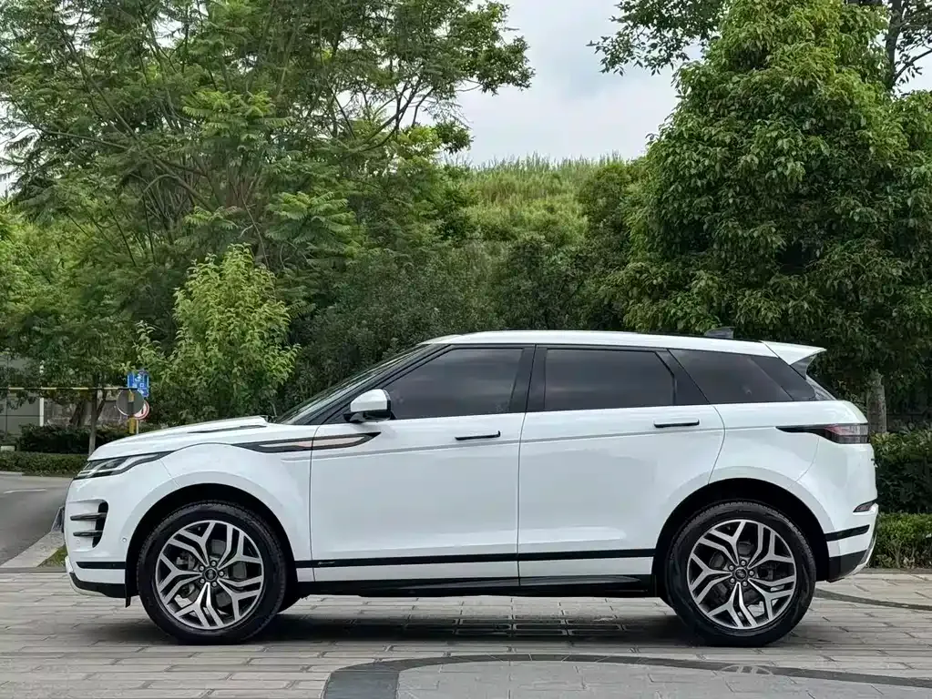 Land Rover Evoque — фото 10