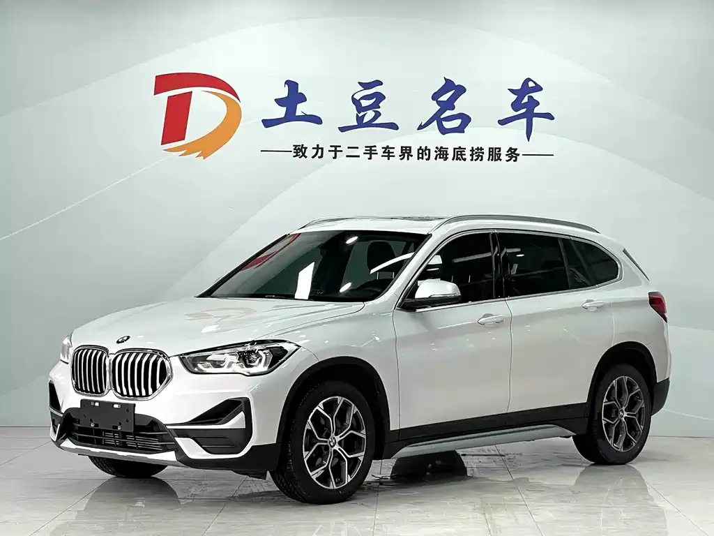 BMW X1 — фото 1