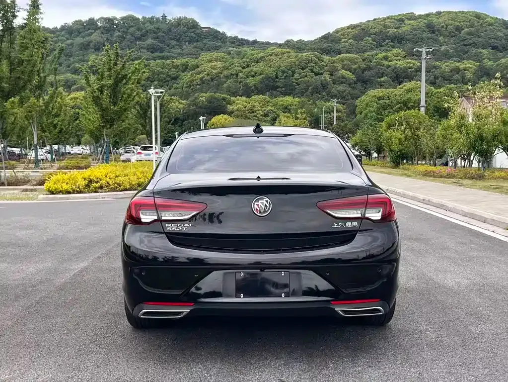 Buick Regal — фото 9