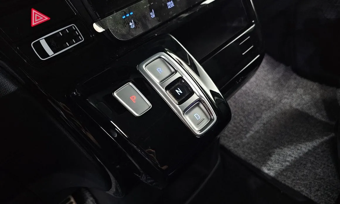 Hyundai Staria 2025 из KR, фото 3