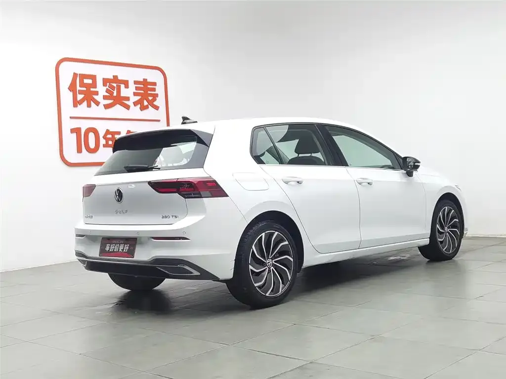 Volkswagen Golf 2021 из CN, фото 2