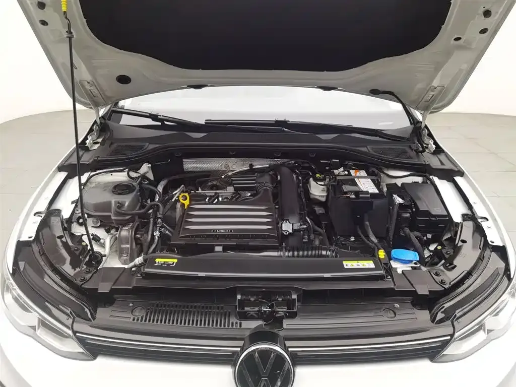 Volkswagen Golf 2021 из CN, фото 10