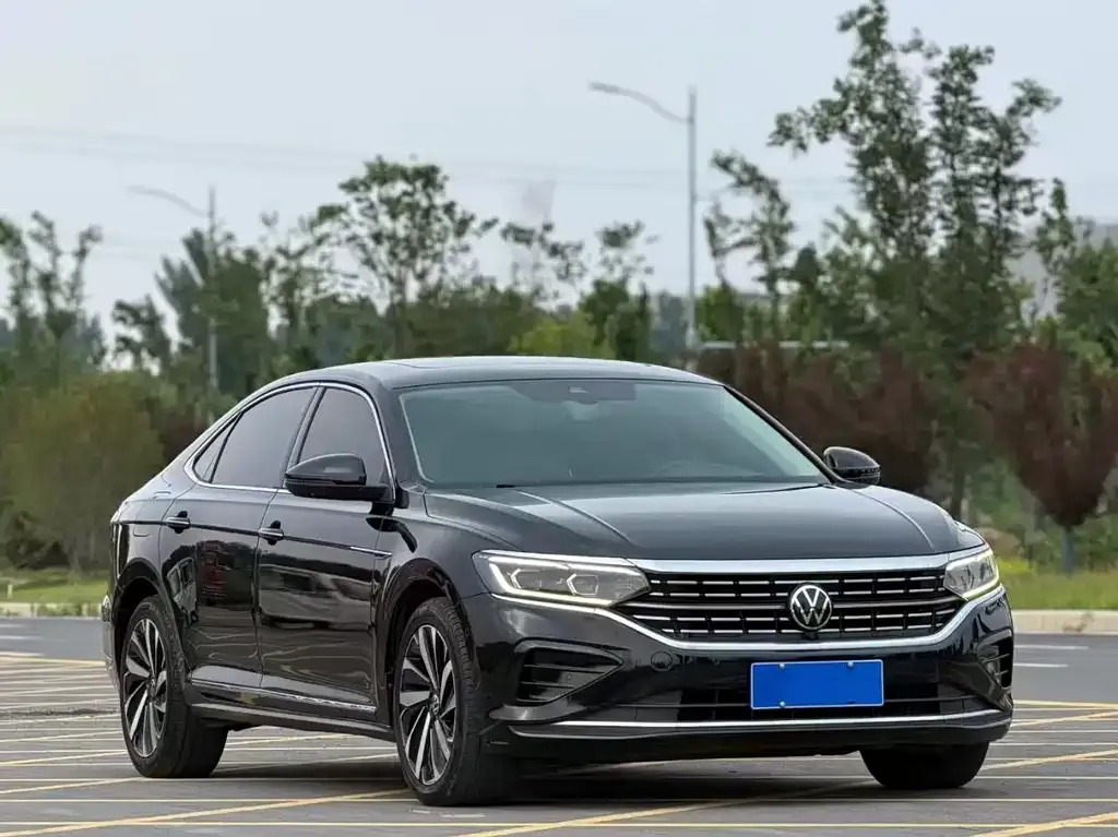 Volkswagen Passat — фото 8
