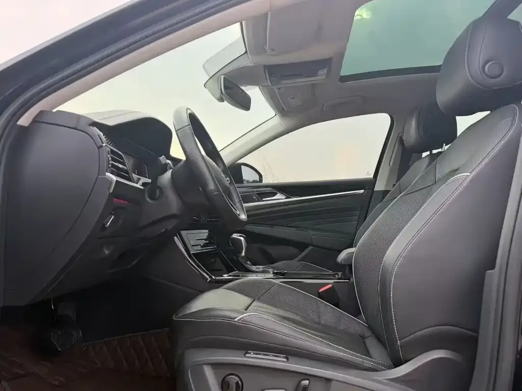 Volkswagen Passat — фото 7