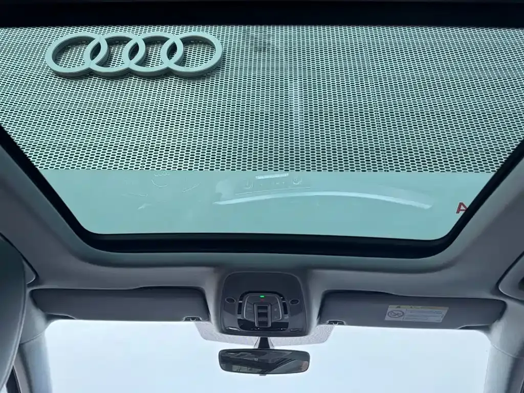 Audi A4L — фото 9