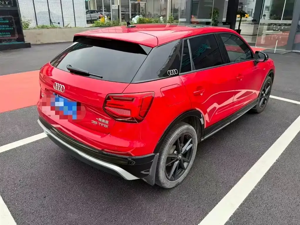 Audi Q2L 2021 из CN, фото 3