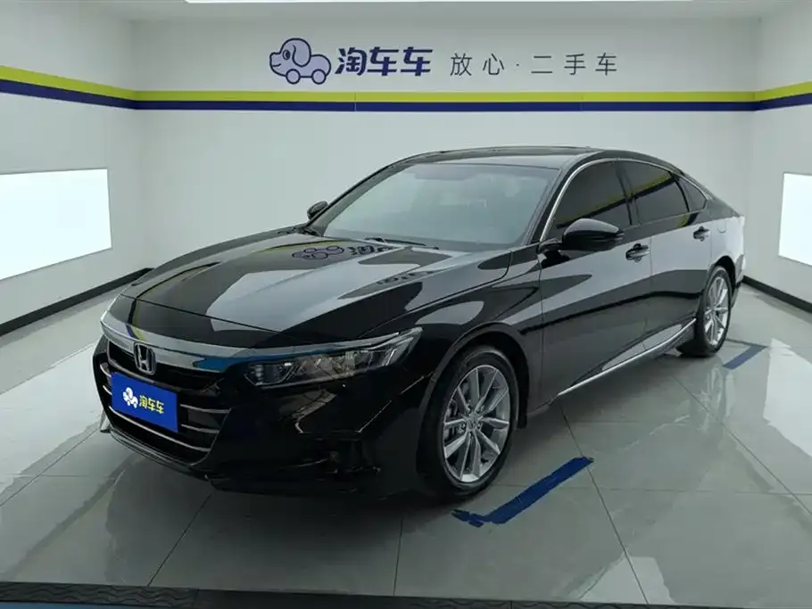Honda Accord — фото 1