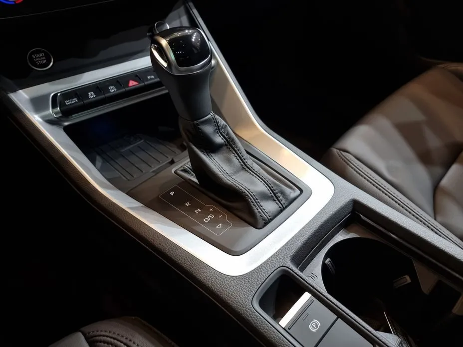 Audi Q3 2025 из KR, фото 7