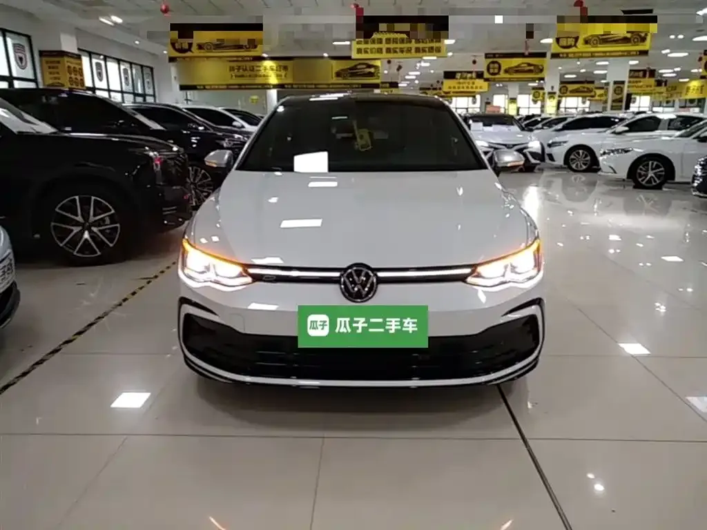 Volkswagen Golf 2024 из CN, фото 5