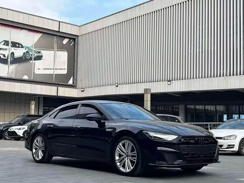 Audi A7L — фото 5