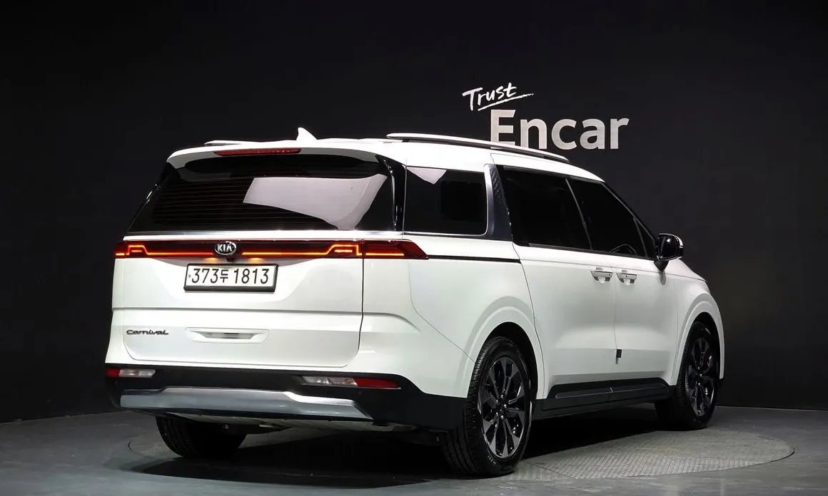 Kia Carnival — фото 2