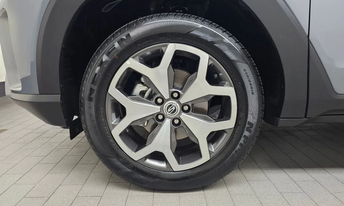 KG Mobility (Ssangyong) Torres — фото 3