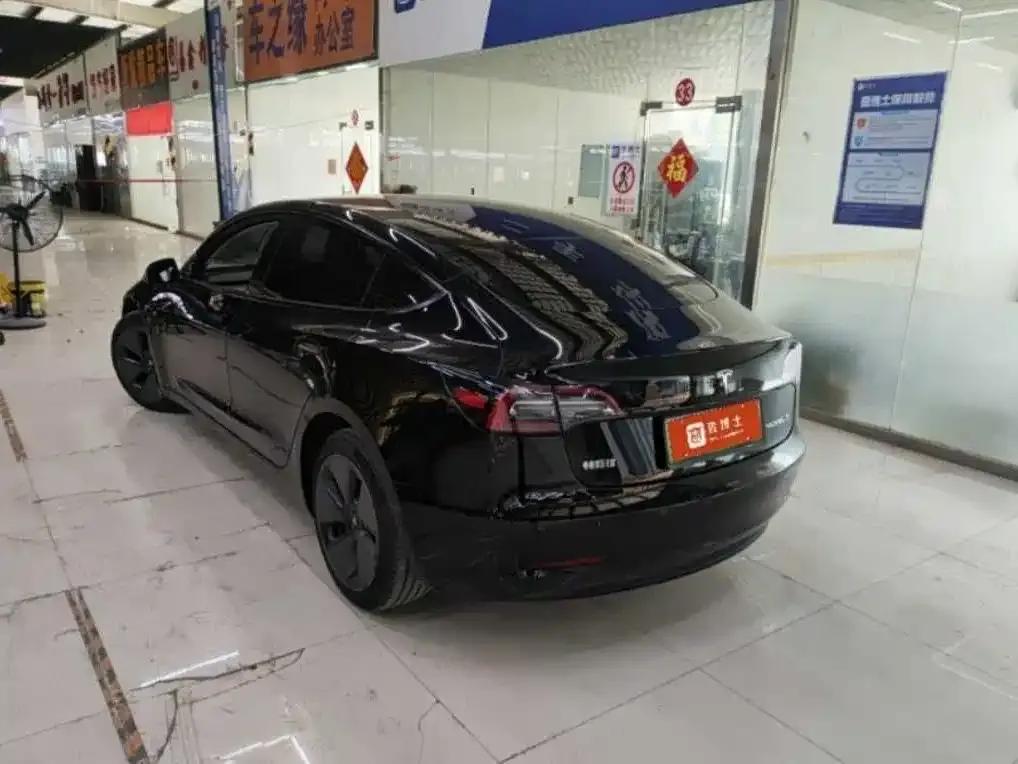 Tesla Model 3 — фото 3
