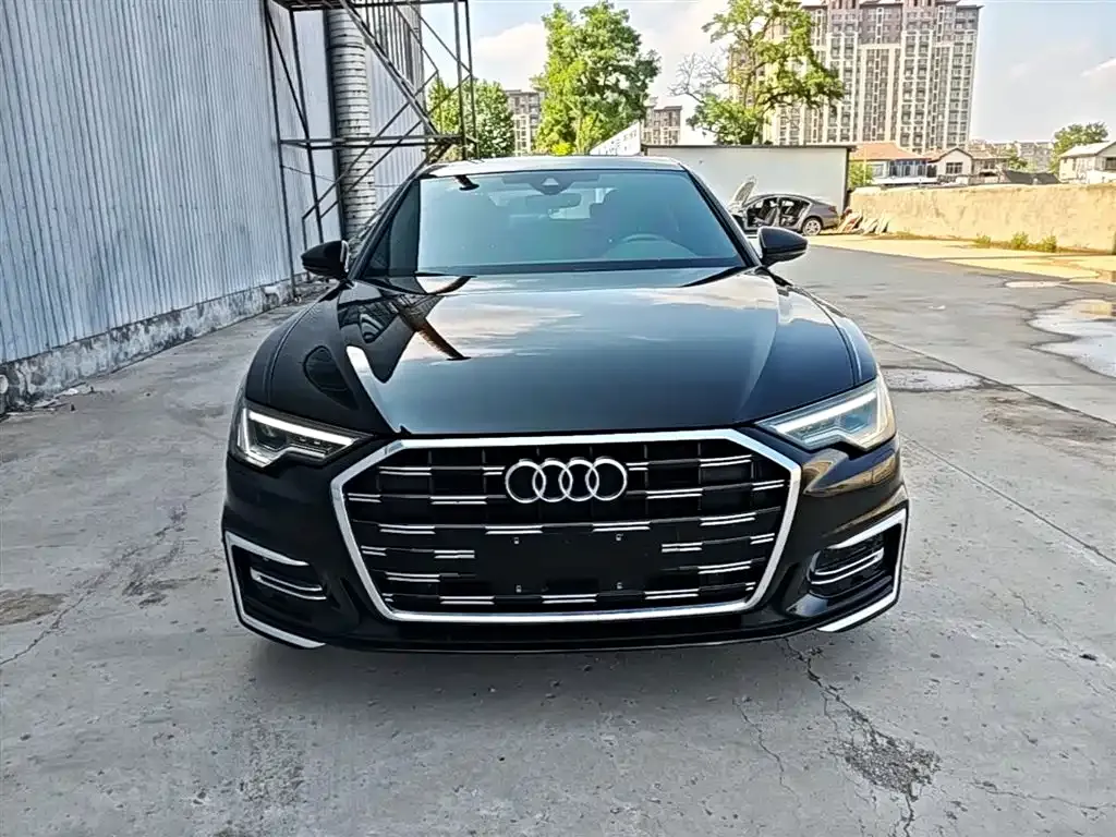 Audi A6L — фото 10