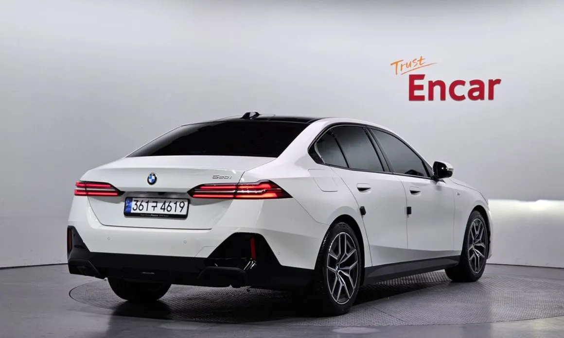 BMW 5-Series 2024 из KR, фото 5