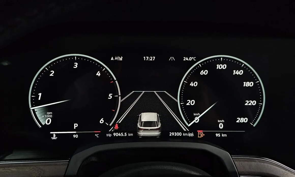 Volkswagen Touareg 2024 из KR, фото 2