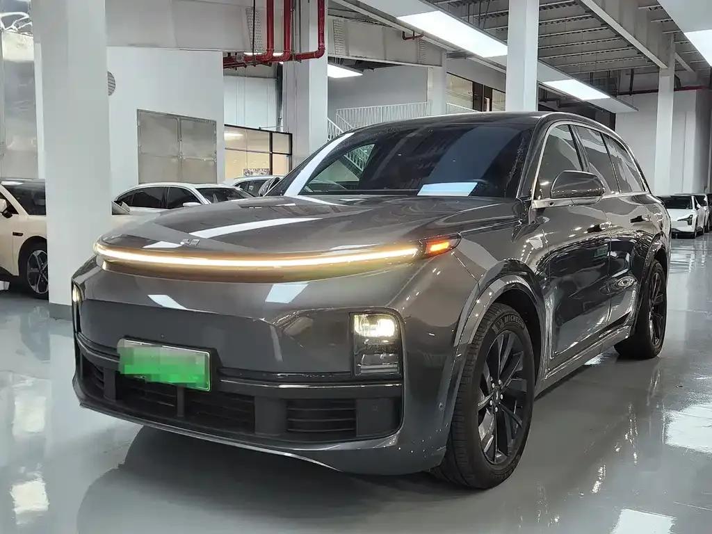 Li Auto L8