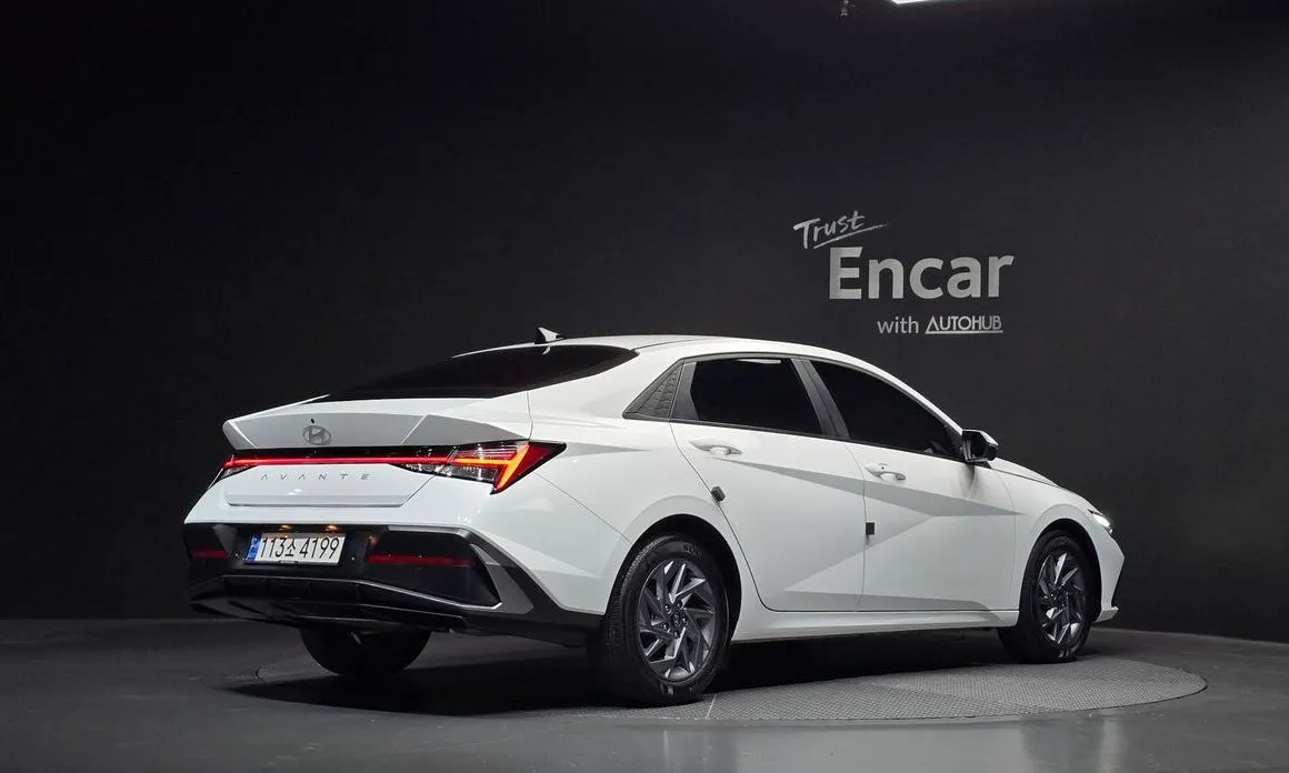 Hyundai AVANTE — фото 4