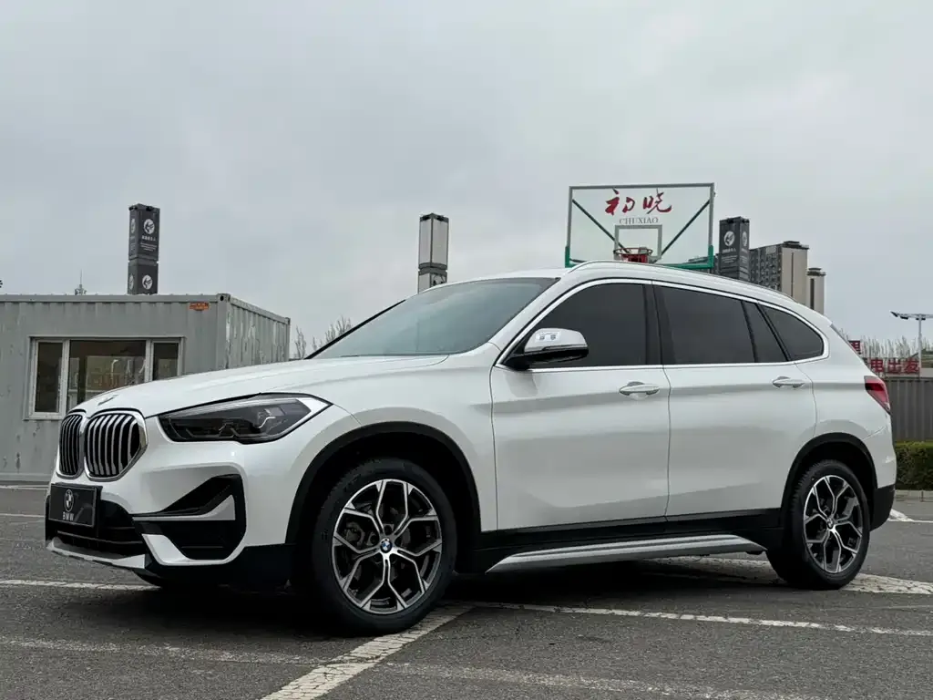 BMW X1 — фото 1