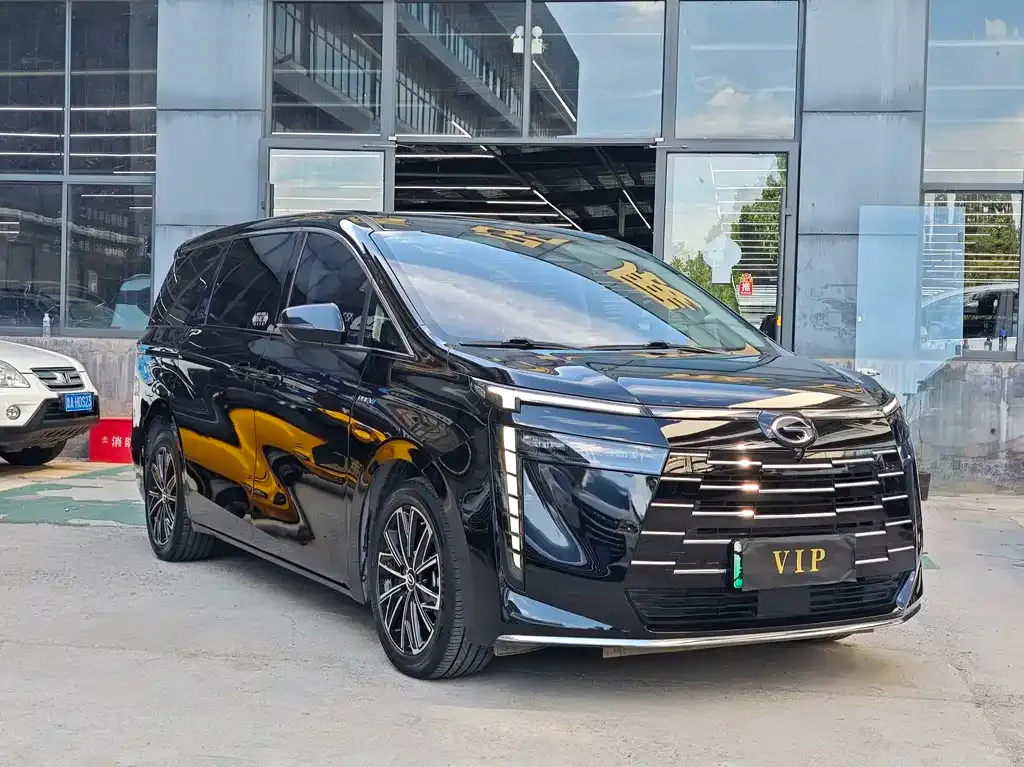 GAC Motor 传祺E8 PHEV — фото 9