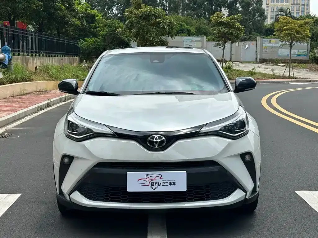 Toyota C-HR — фото 5