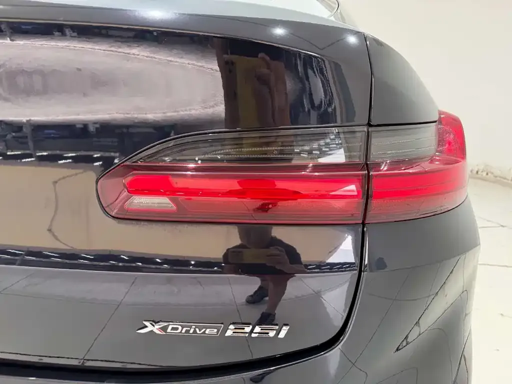 BMW X4 — фото 10
